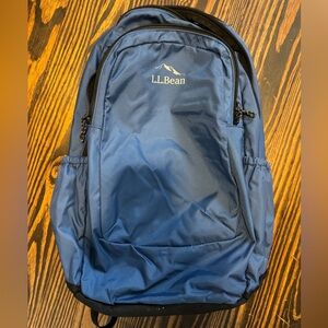 L.L. Bean laptop 28L backpack in Navy Blue